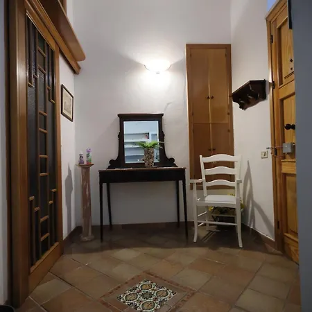 Affittacamere La Scala Di Atena *